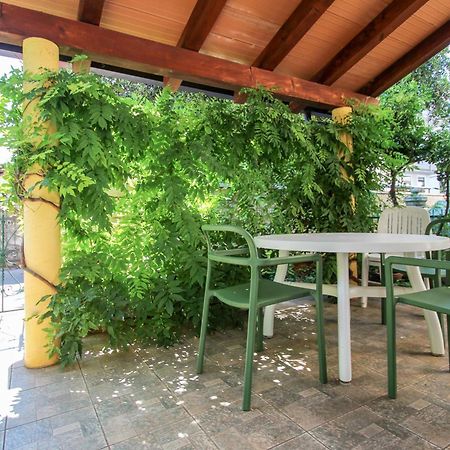 Viviana Damir A2 Apartman Novigrad Istria Kültér fotó